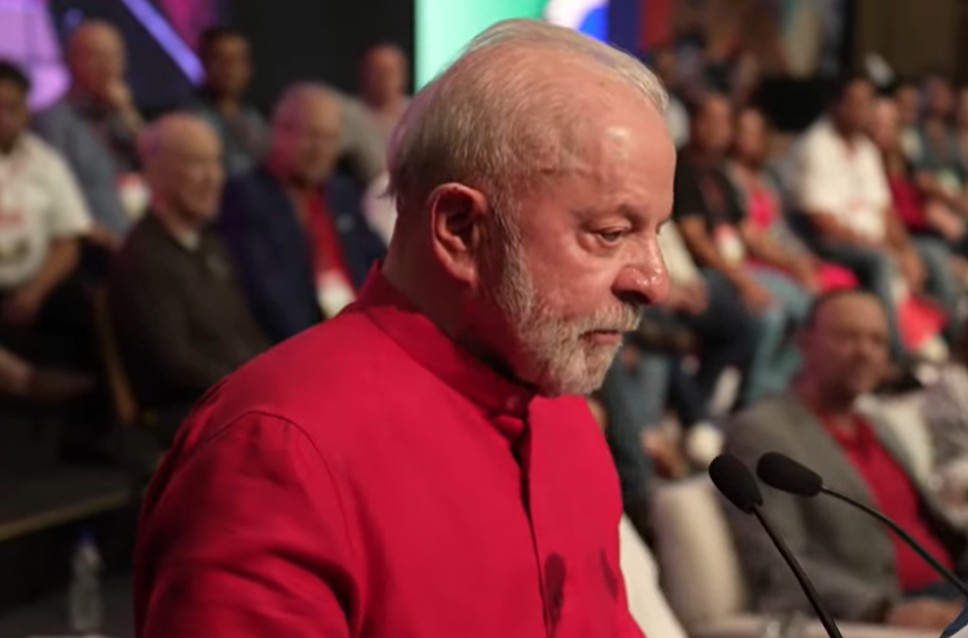 Lula cobra o PT por desempenho eleitoral: ‘Se fôssemos bons como achamos, teríamos eleito mais’