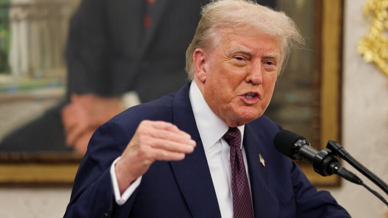 É #FAKE que Trump ameaçou enviar Exército dos EUA para prender Moraes