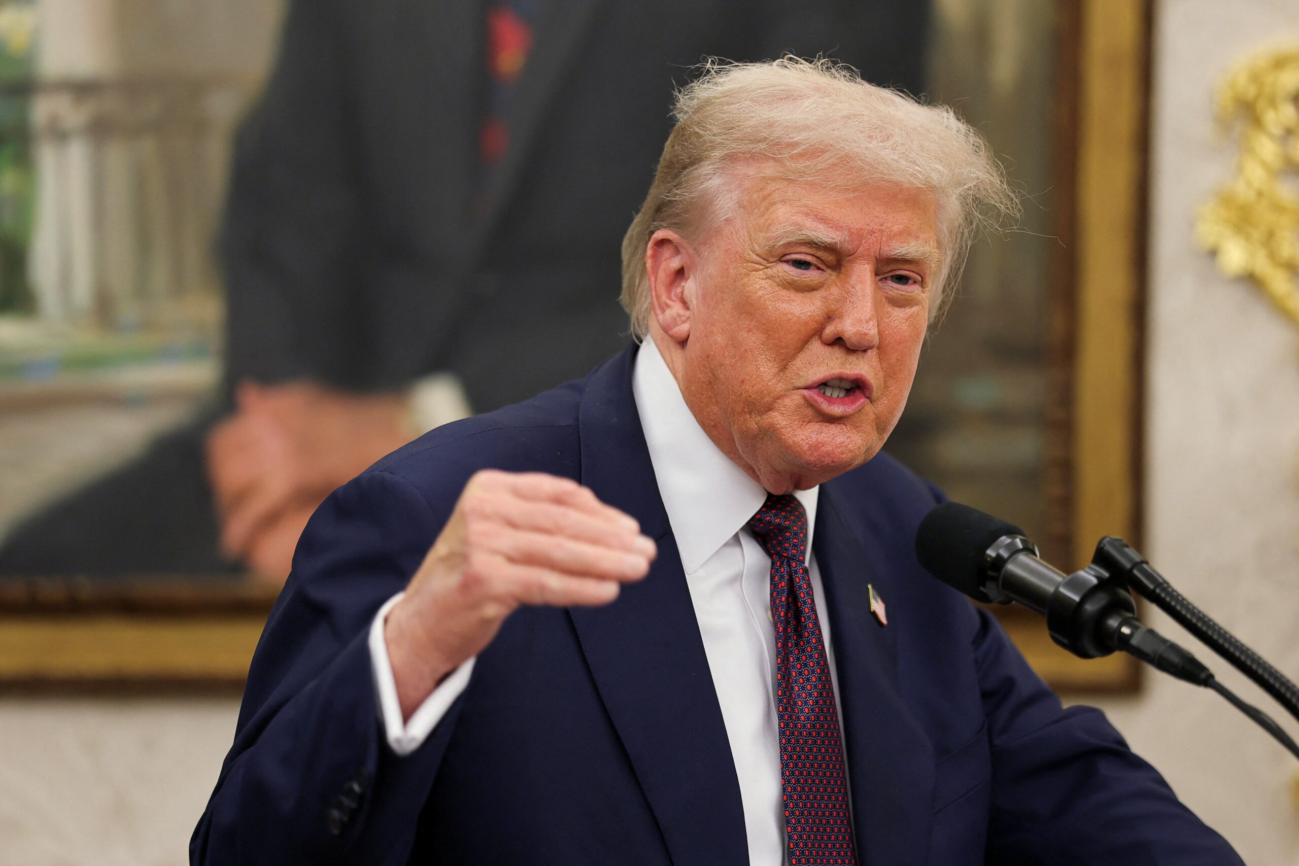 É #FAKE que Trump ameaçou enviar Exército dos EUA para prender Moraes