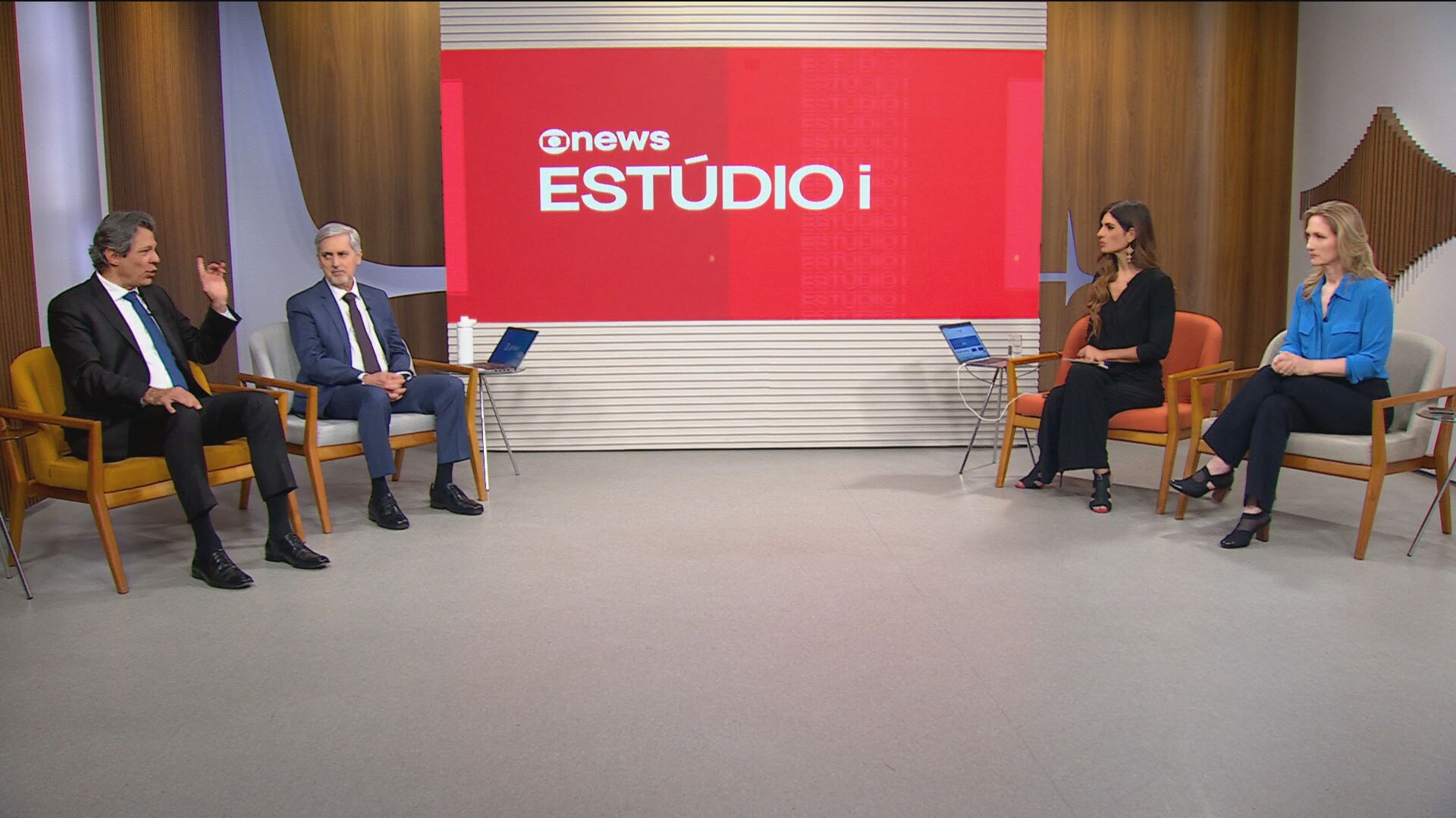 Tarcísio está sendo ‘um pouco ingênuo’ ao achar que ligação Lula-Trump é solução para tarifaço, diz Haddad