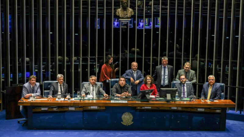 Oposição no Senado se recusa a participar de reunião com presença de governistas e pede a Alcolumbre encontro separado