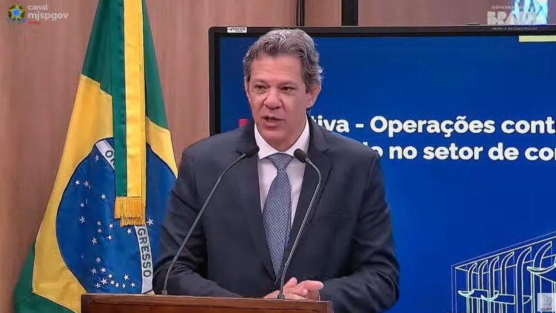 Haddad diz que megaoperação contra PCC conseguiu chegar ‘ao andar de cima’ do crime organizado
