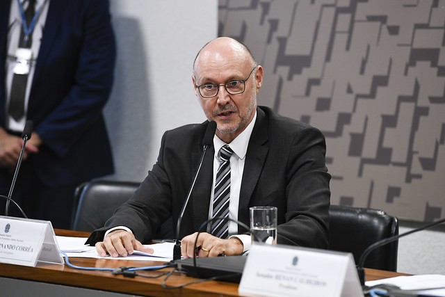 ‘Abin paralela’: Moraes rejeita pedido para arquivar investigação contra diretor-geral da agência