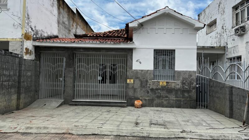 Entidades investigadas por descontos ilegais em aposentadorias do INSS fecham as portas e dificultam processos na Justiça