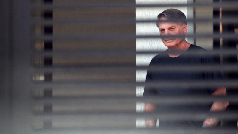 Julgamento no STF: papel de líder atribuído pela PGR pode agravar caso de Bolsonaro; o que diz a lei