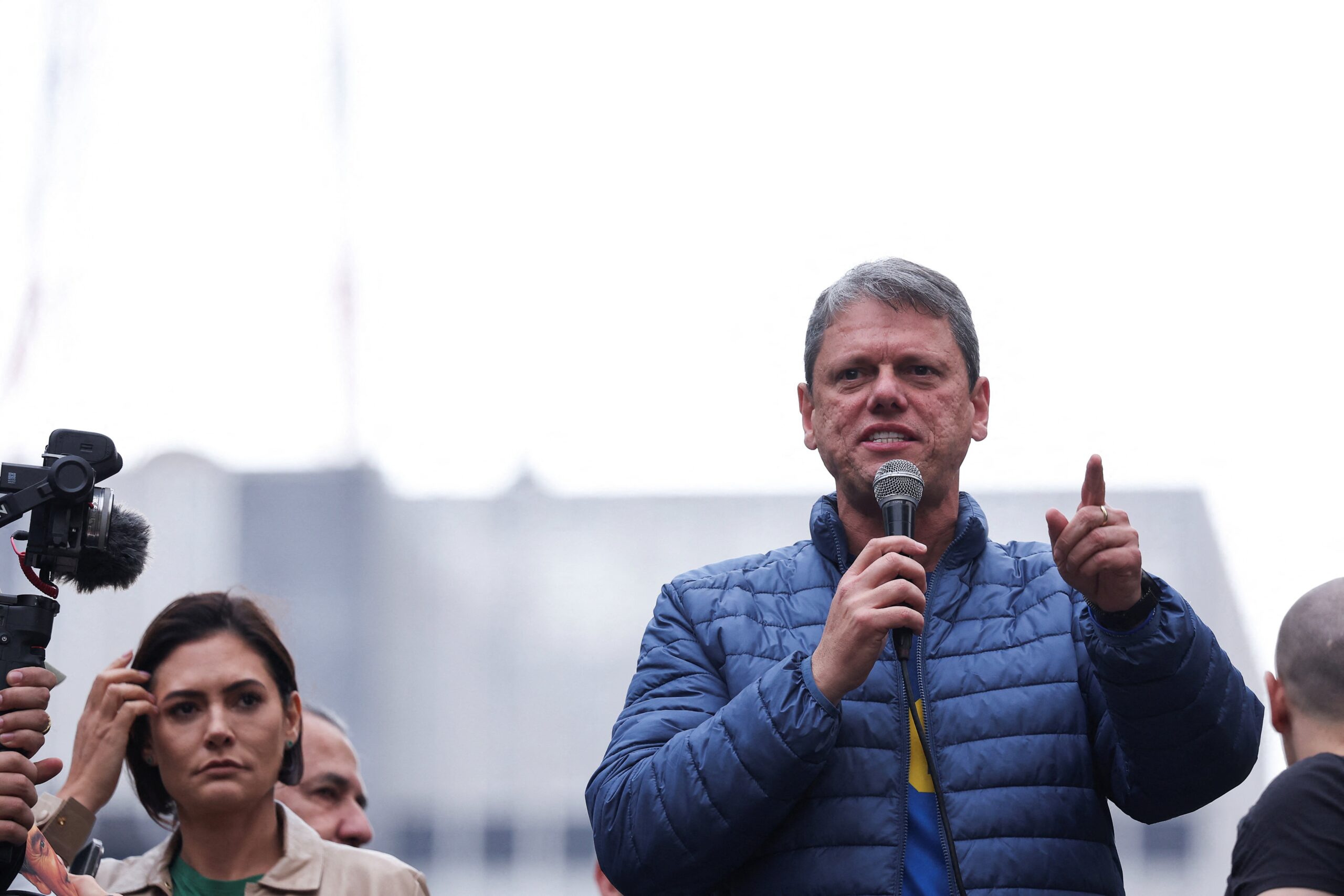 Governo avalia que Tarcísio ‘ultrapassou a linha’ no discurso em ato pró-anistia; oposição avalia que tom foi necessário