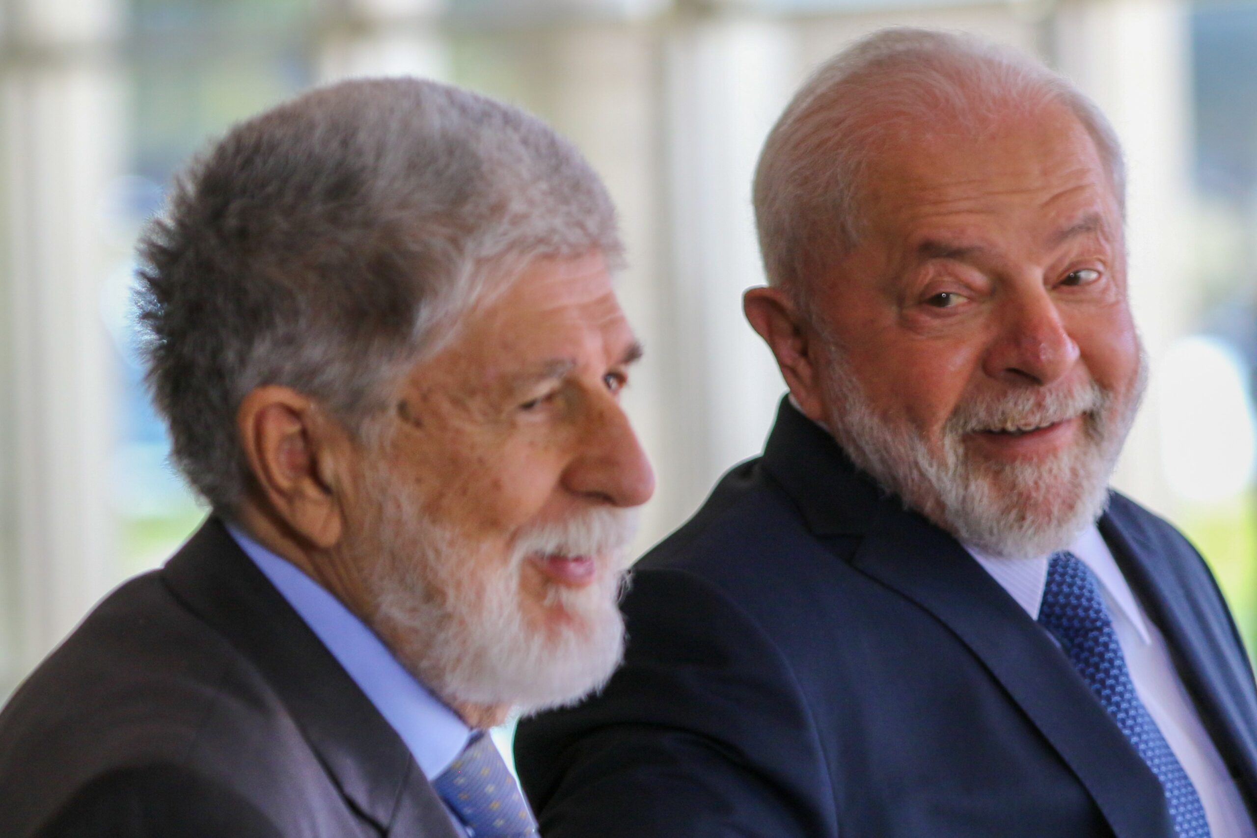 Celso Amorim: ameaça militar dos EUA é ‘preocupante’, mas não muda julgamento de Bolsonaro