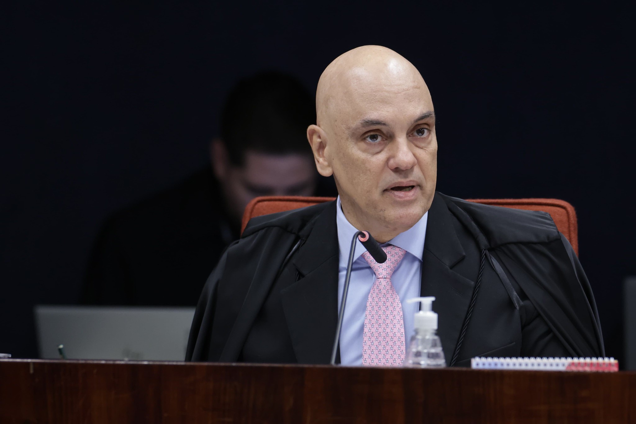 Moraes ironiza ao comentar impressão do plano Punhal Verde e Amarelo antes de reunião de general com Bolsonaro: ‘Fez barquinho de papel’