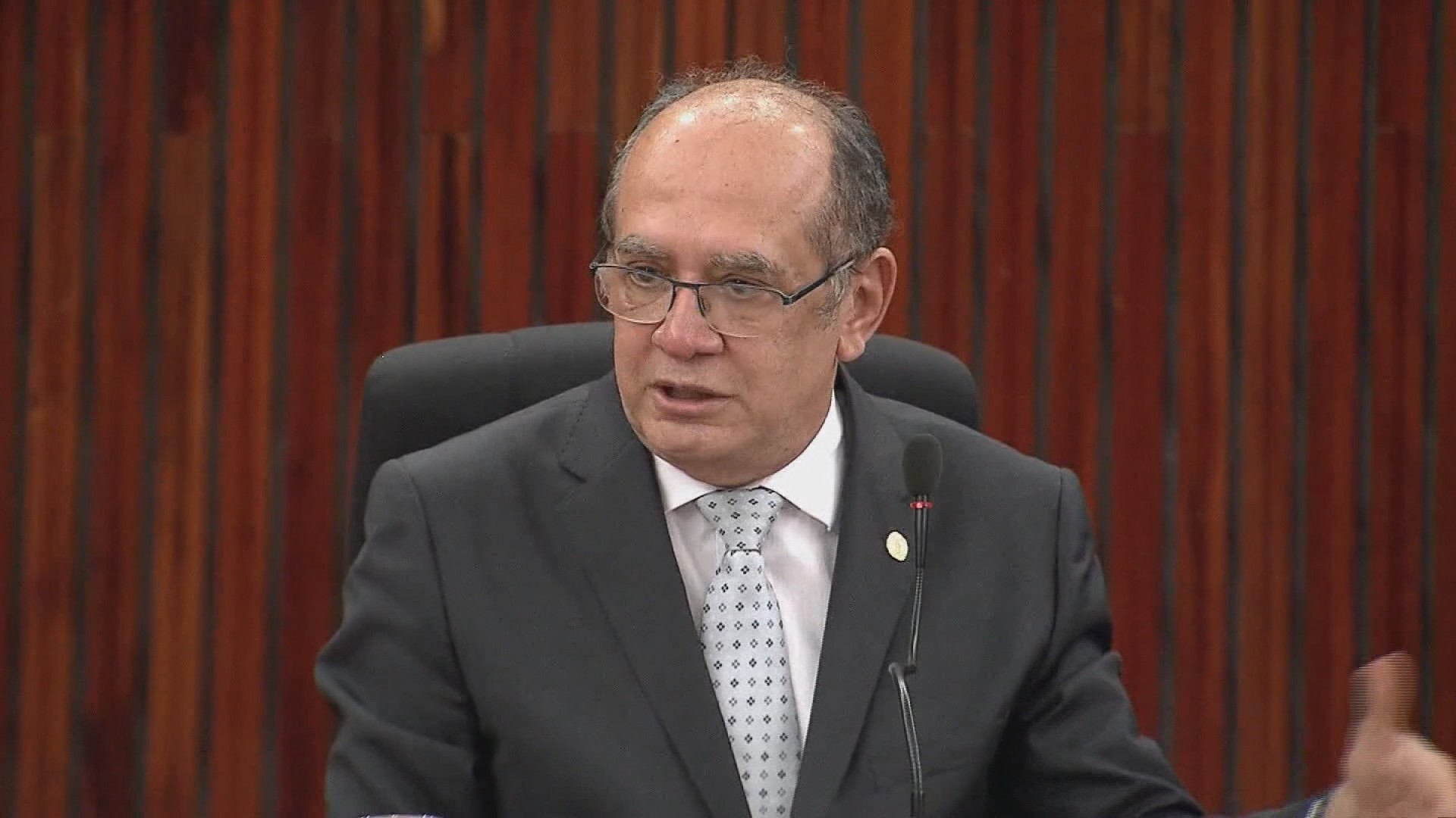 Gilmar Mendes rebate Tarcísio após ataque a Moraes: ‘O que o Brasil não aguenta mais são tentativas de golpe’