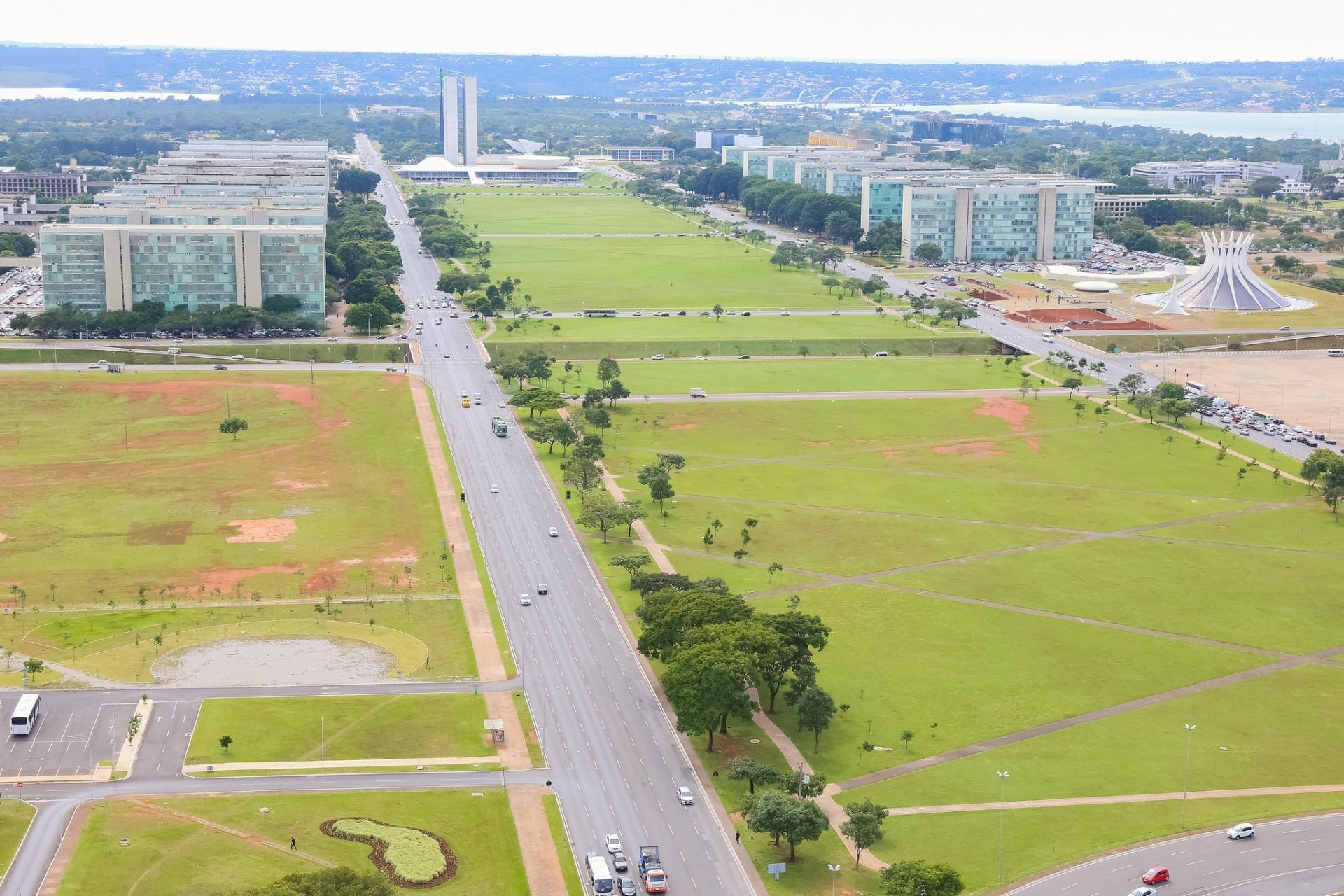 Pico de energia em Brasília afeta ministérios e Congresso Nacional