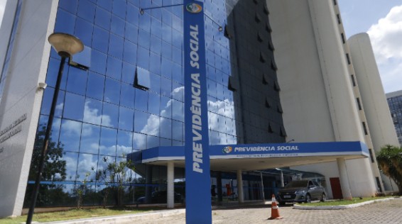 CPI do INSS quebra sigilos fiscal e bancário de entidades investigadas em fraudes