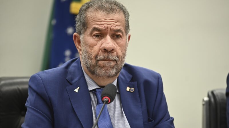 Lupi foi avisado da possibilidade de descontos ilegais em aposentadorias antes mesmo de reunião de conselho, em 2023