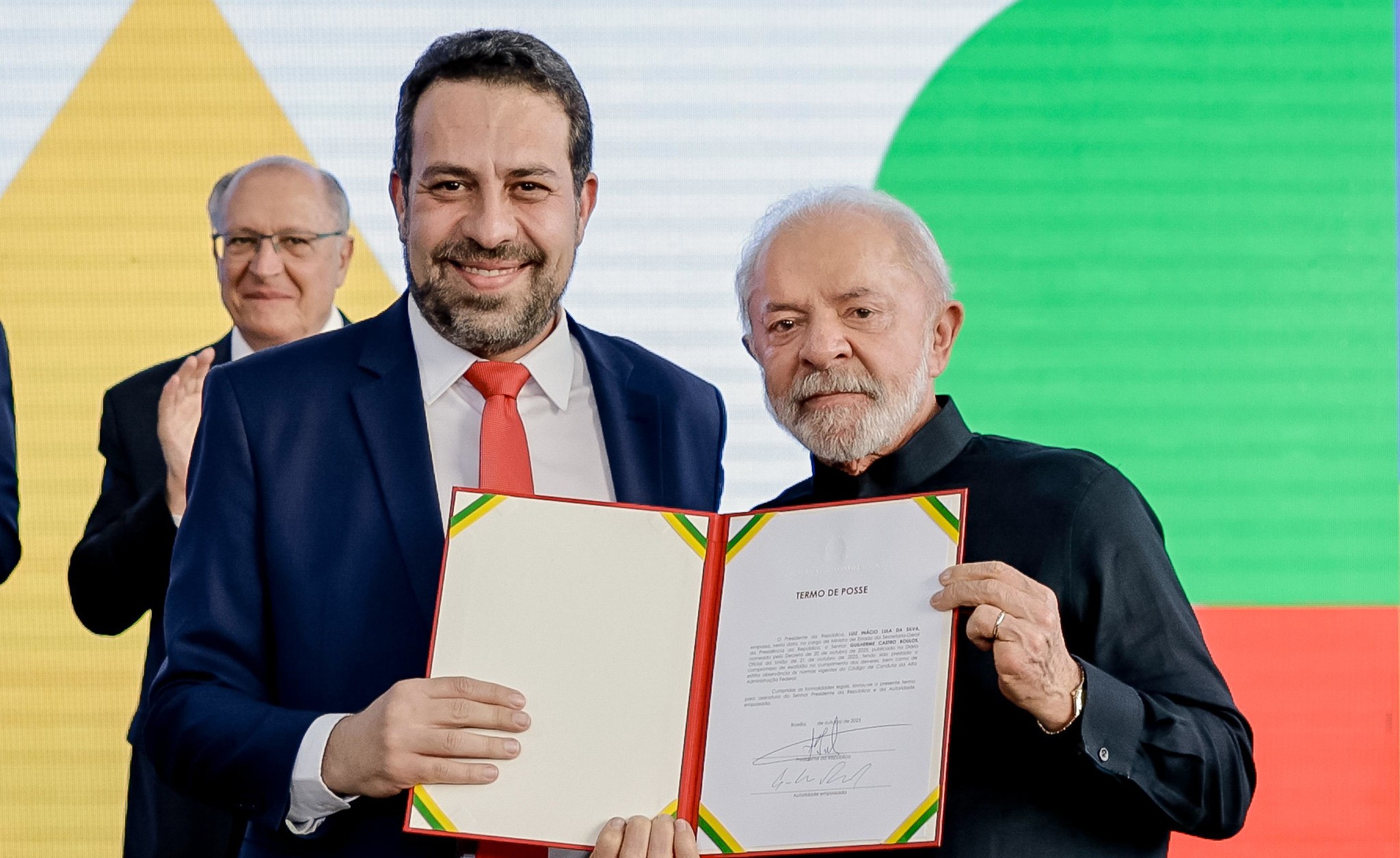 Ministro de Lula, Boulos diz que consórcio de governadores aliados a Castro é para atiçar intervenção estrangeira: ‘É consórcio do Trump’