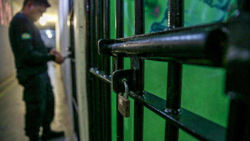 Senado aprova proposta que amplia razões para prisões preventivas e altera regras de audiências de custódia