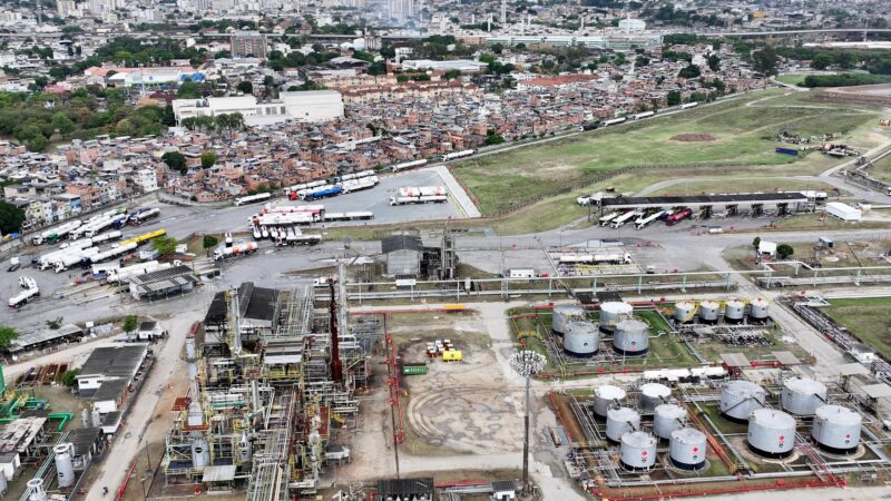 Tarcísio vai ao STF reclamar de decisão da Justiça do Rio que beneficia Refit