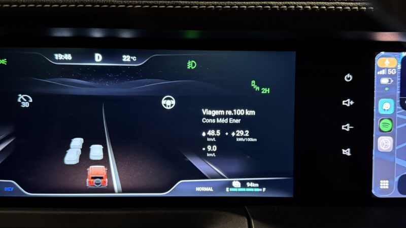 Testamos o GWM Tank 300: SUV híbrido com consumo de moto e força de jipe