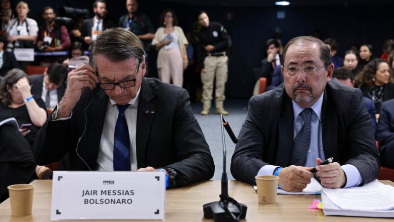 Cid chega ao STF para audiência sobre pena por tentativa de golpe; defesa quer extinção da punição