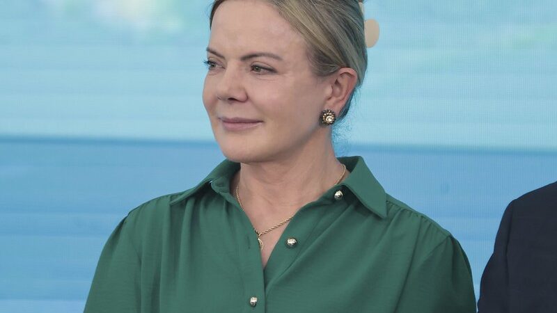 Governo é totalmente contra projeto que equipara facções a organizações terroristas, diz Gleisi