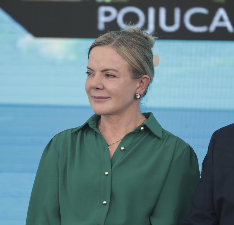 Governo é totalmente contra projeto que equipara facções a organizações terroristas, diz Gleisi